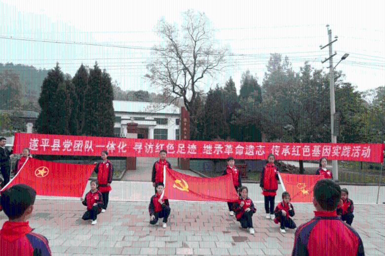 小伙拔智齿后晕倒去世!网友:可怕,我的智齿拔还是留?